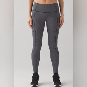 Lululemon Cadence Crusher Tight Wome size 6 Reflective Running Zip Pockets